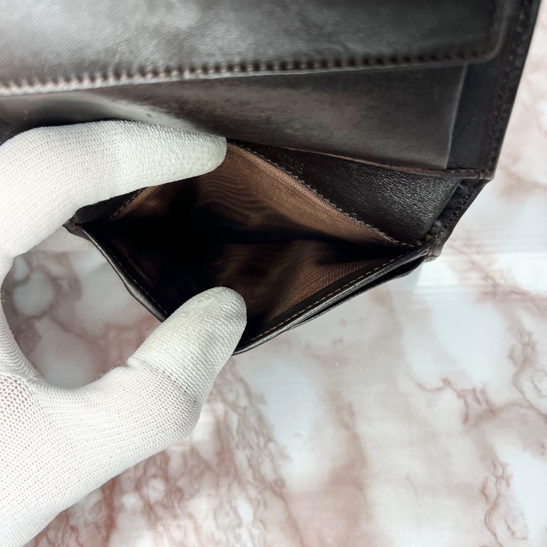 【極美品】FENDI FFロゴ 二つ折り財布 折り財布60