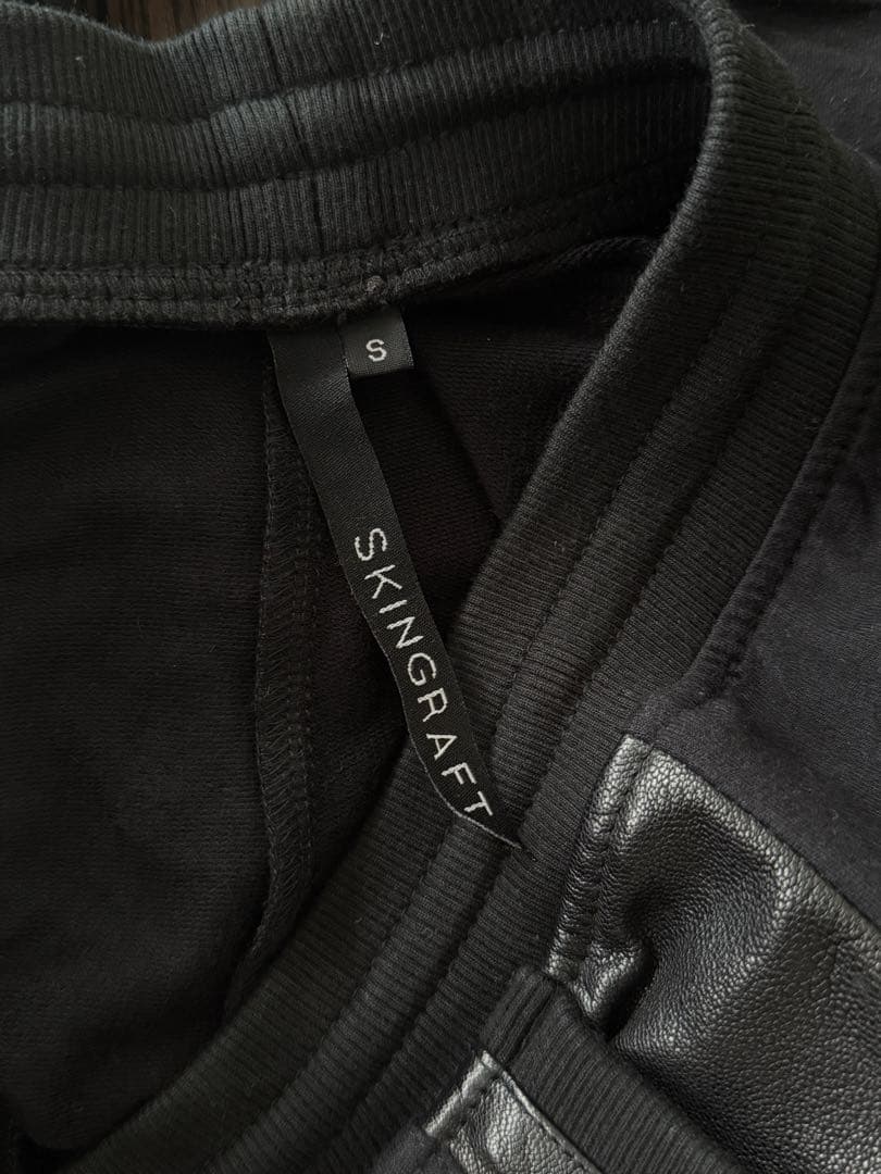SKINGRAFT ハイエンド レザーパネル サルエルパンツ