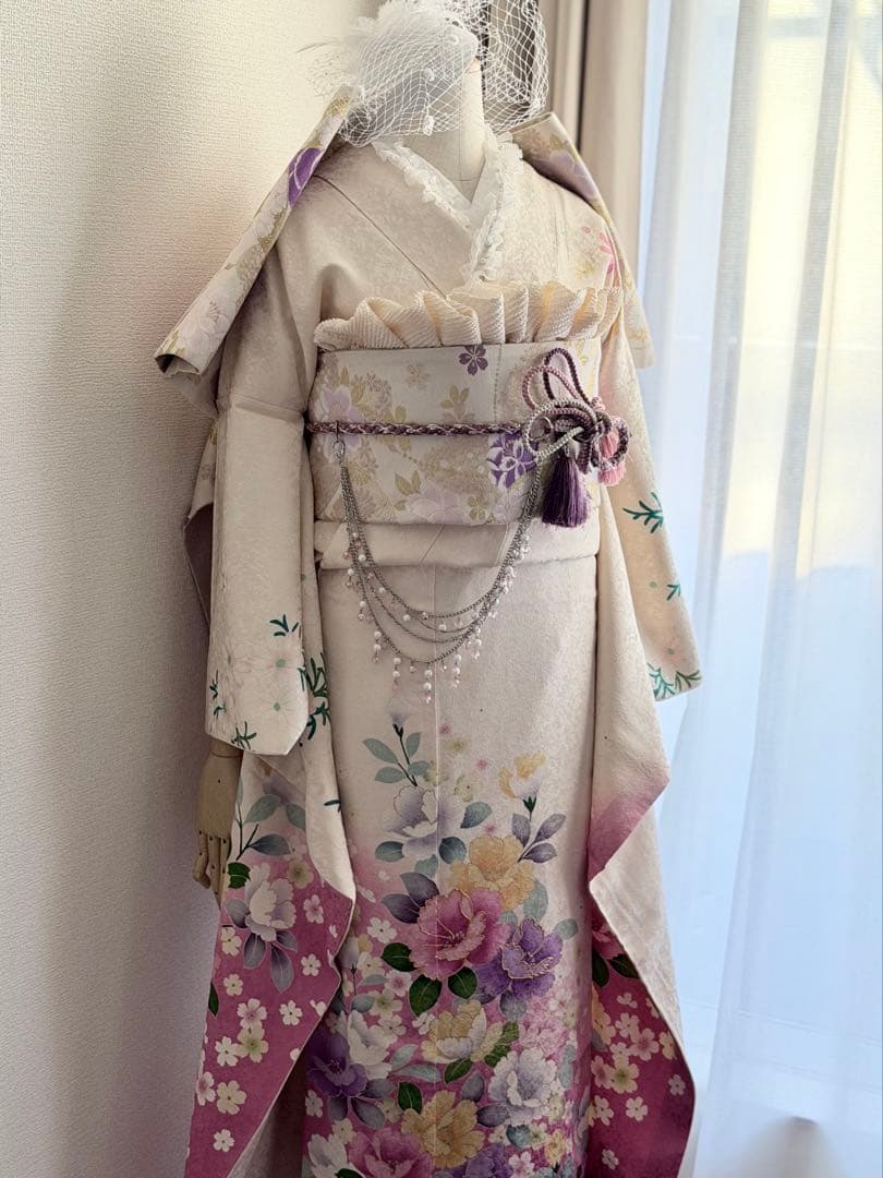 花柄振袖 クリーム色とピンク フルセット