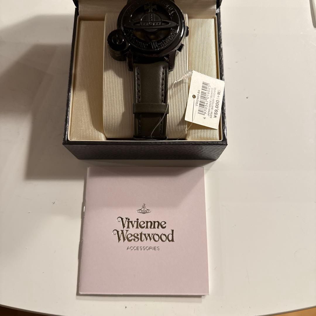 【未使用品】Vivienne Westwood アナログ時計