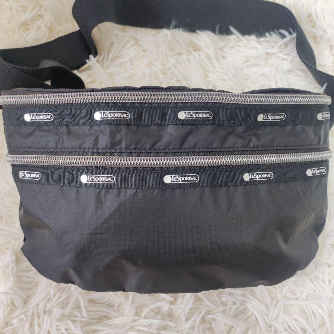 美品　大人気！　レスポートサック　ESSENTIAL BELT BAG　ブラック