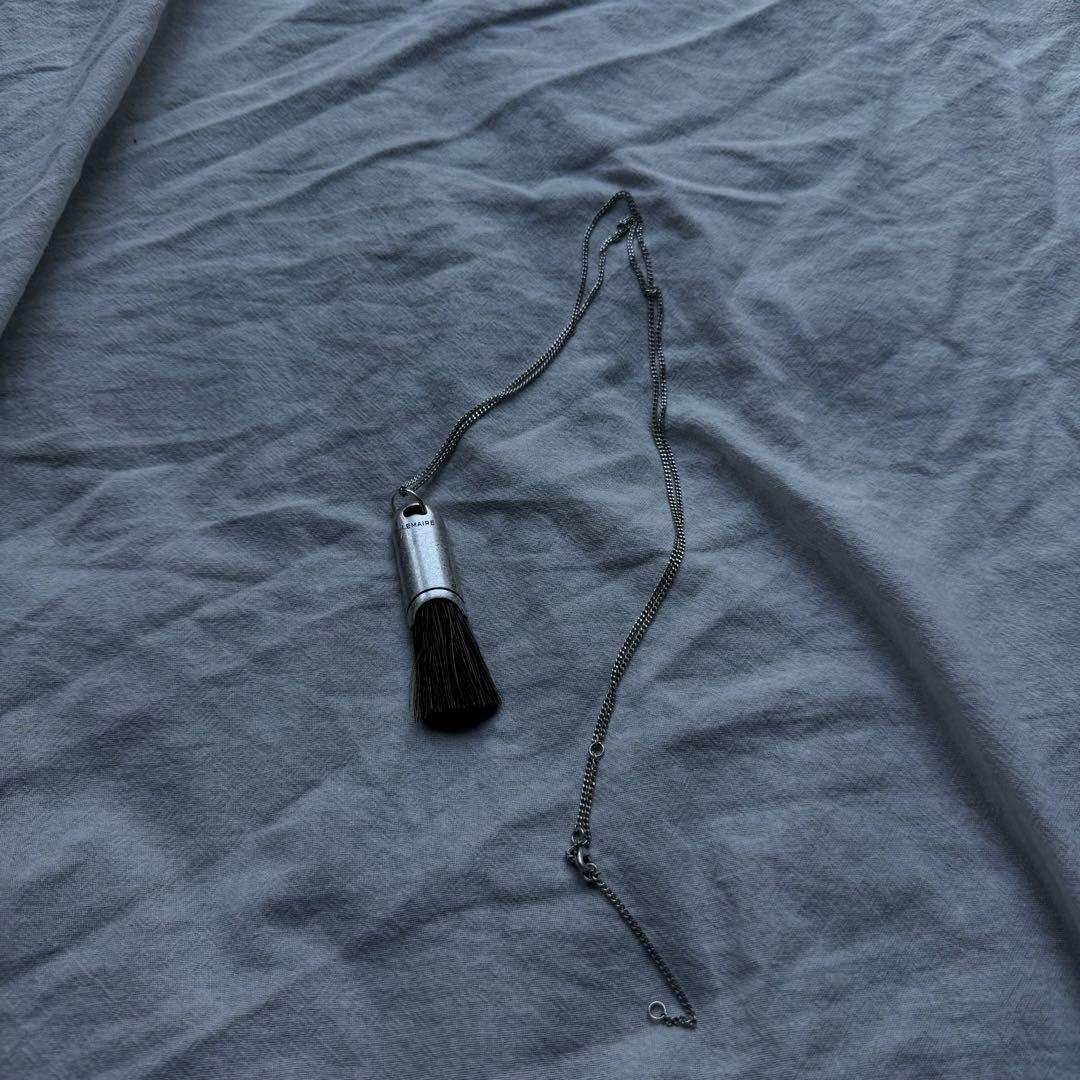 アクセサリー LEMAIRE Personal Brush Necklace