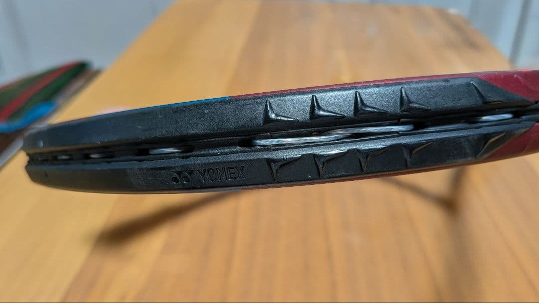 ヨネックス(YONEX)テニスラケット　Vコア100(2021年)