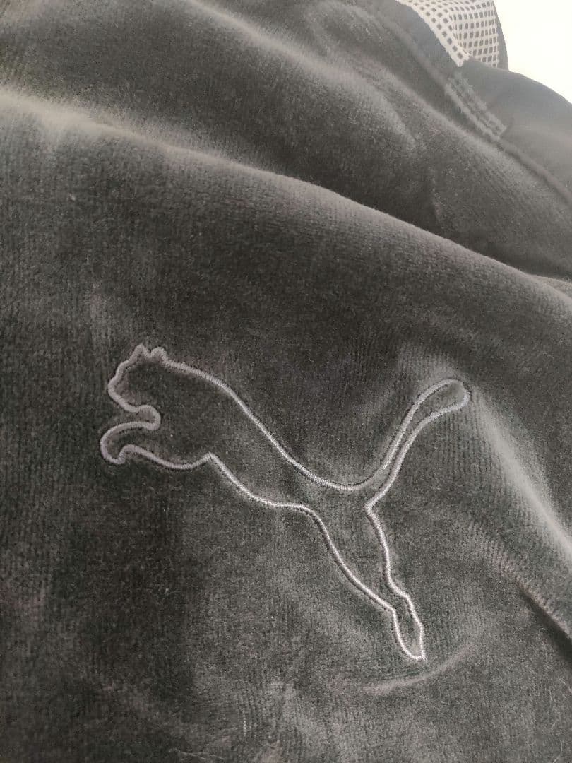 ブラック ベロア ジャージ上下セット　PUMA　ムラサキスポーツ