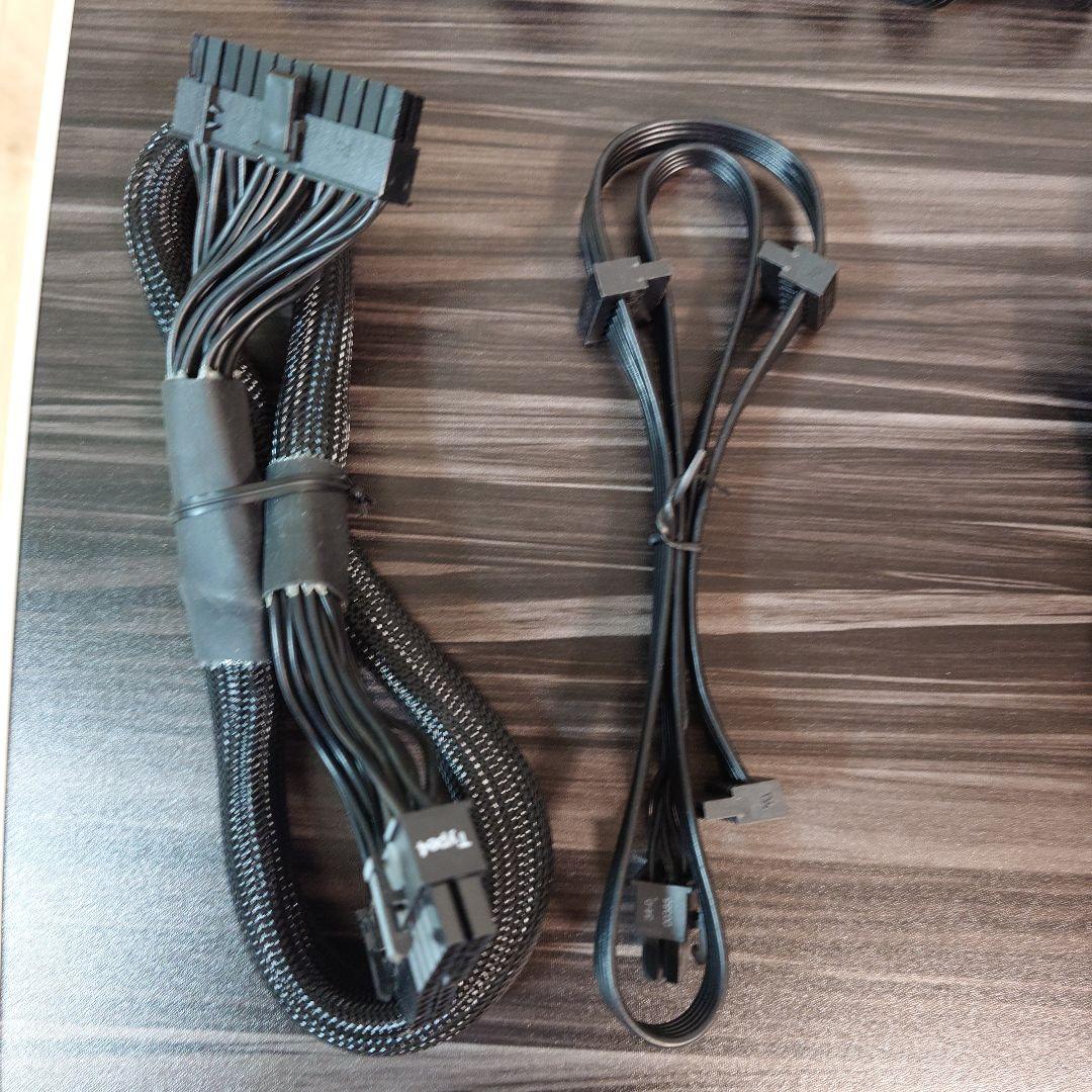 CORSAIR 750W 電源ユニット 80PLUS GOLD RM750x