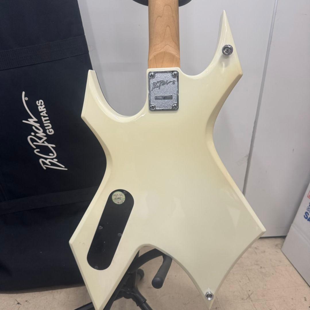 B.C.Rich WARLOCK ワーロック　エレキギター　白
