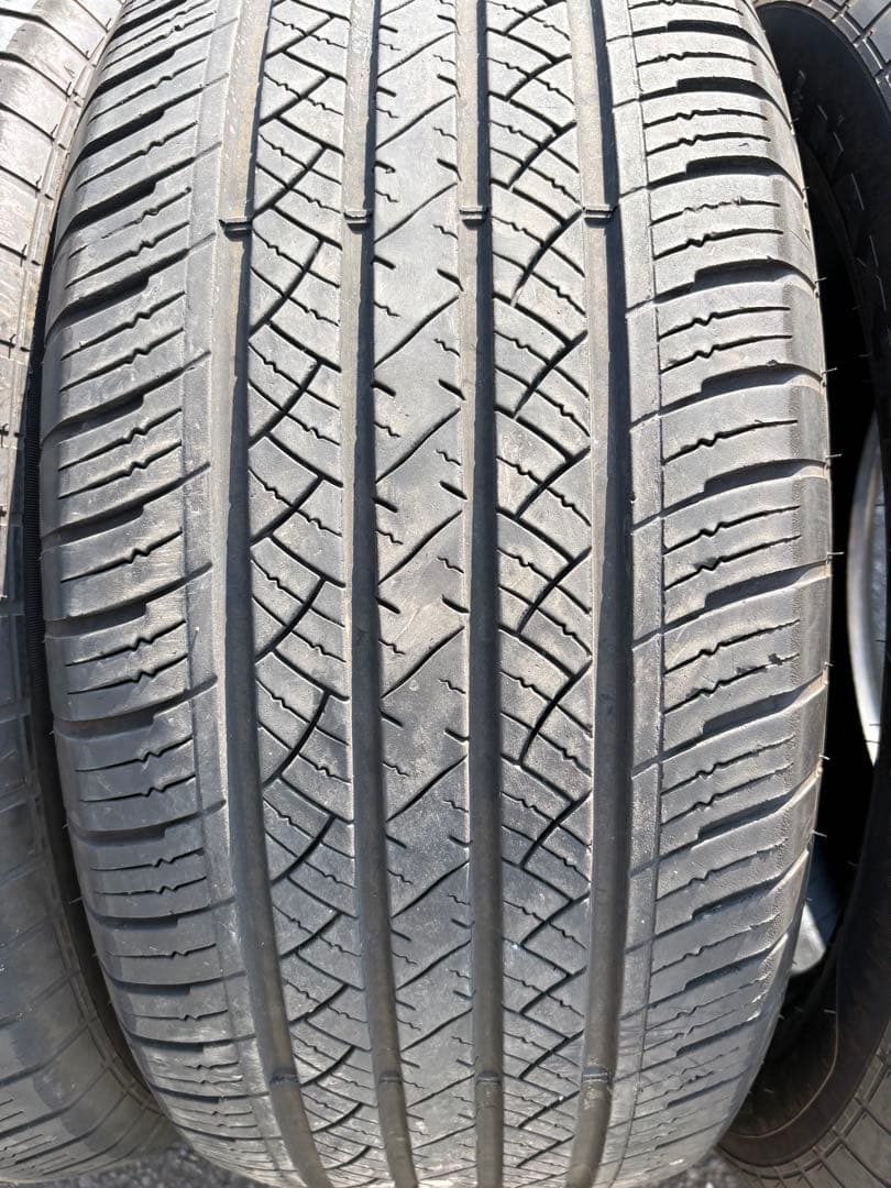 タイヤ　285/50R20 中古