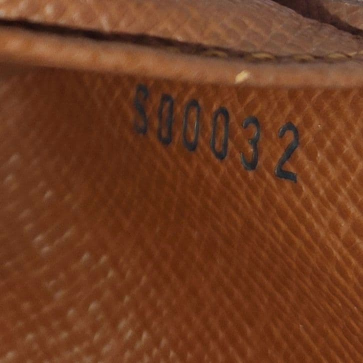 【正規品】VUITTON モノグラム コンパクトジップ 二つ折り 財布