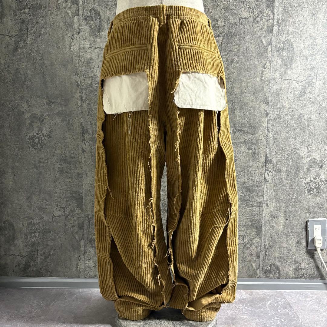 パンツ MUZE corduroy 3D trousers camel 2022AW