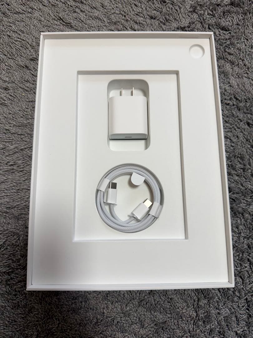 ホ*ニ様 Apple iPad A16 第11世代 128GB Wi-Fi シル