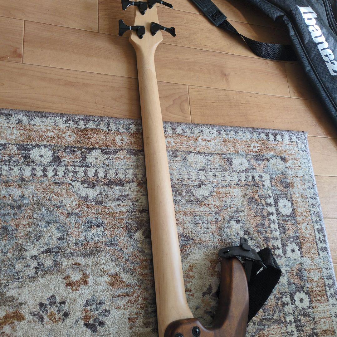 Ibanez エレキベース ソフトケース・備品付き