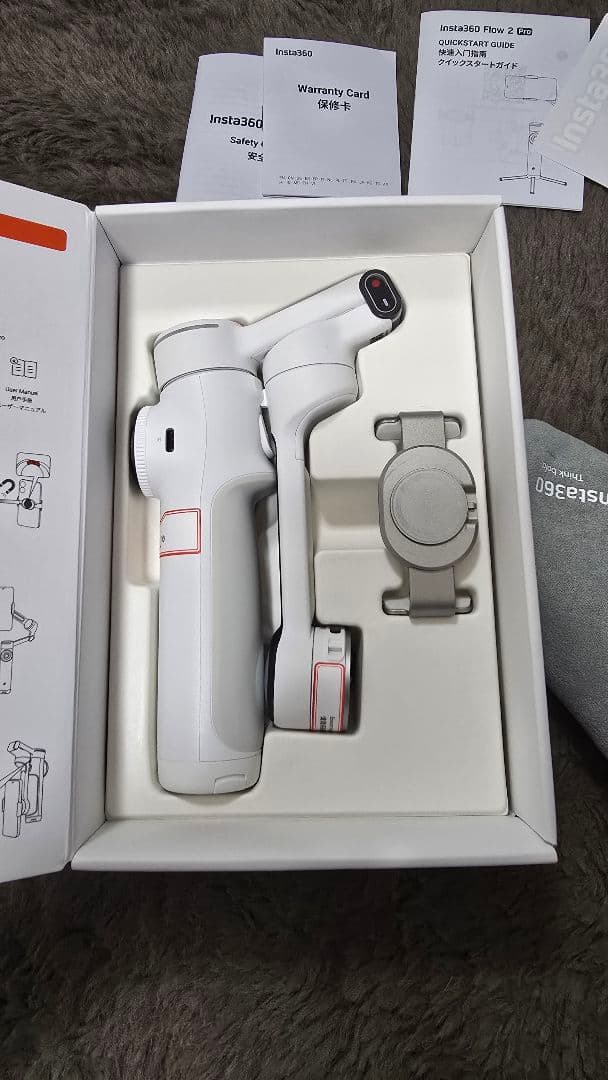 Insta360 flow 2 Gimbal ジンバル自撮り棒・スタビライザー
