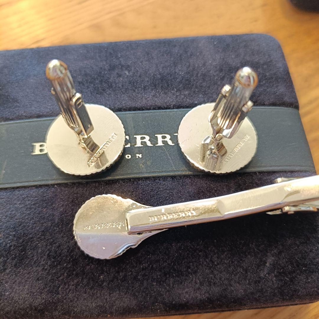 BURBERRY カフスボタン タイピン セット シェル 白蝶貝　箱なし