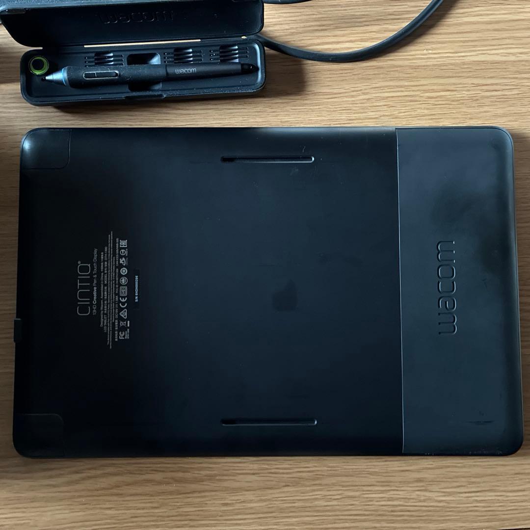 B*i様 ワコム 液晶ペンタブレット 13.3フルHD液晶 タッチ機能搭載