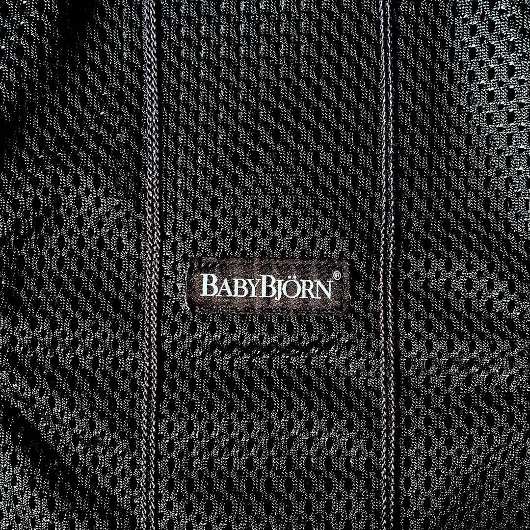 【美品】BABYBJÖRN ベビーキャリア MINI Air ブラック　メッシュ