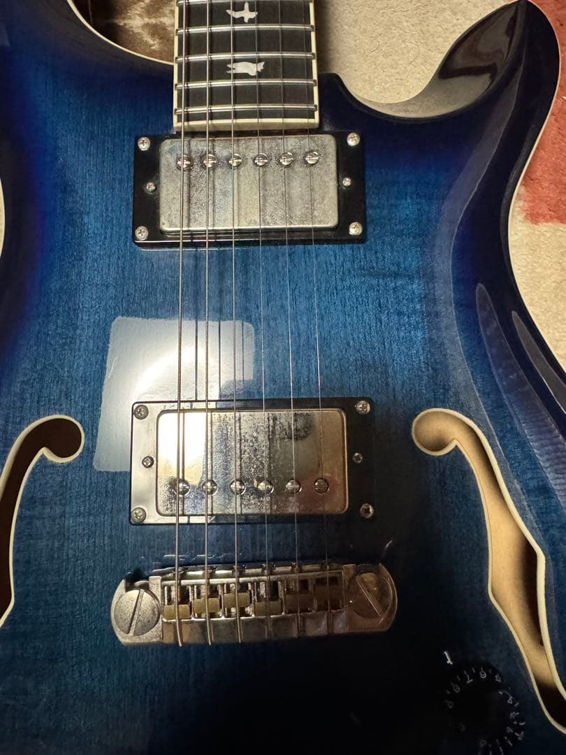 PRS se ホローボディー