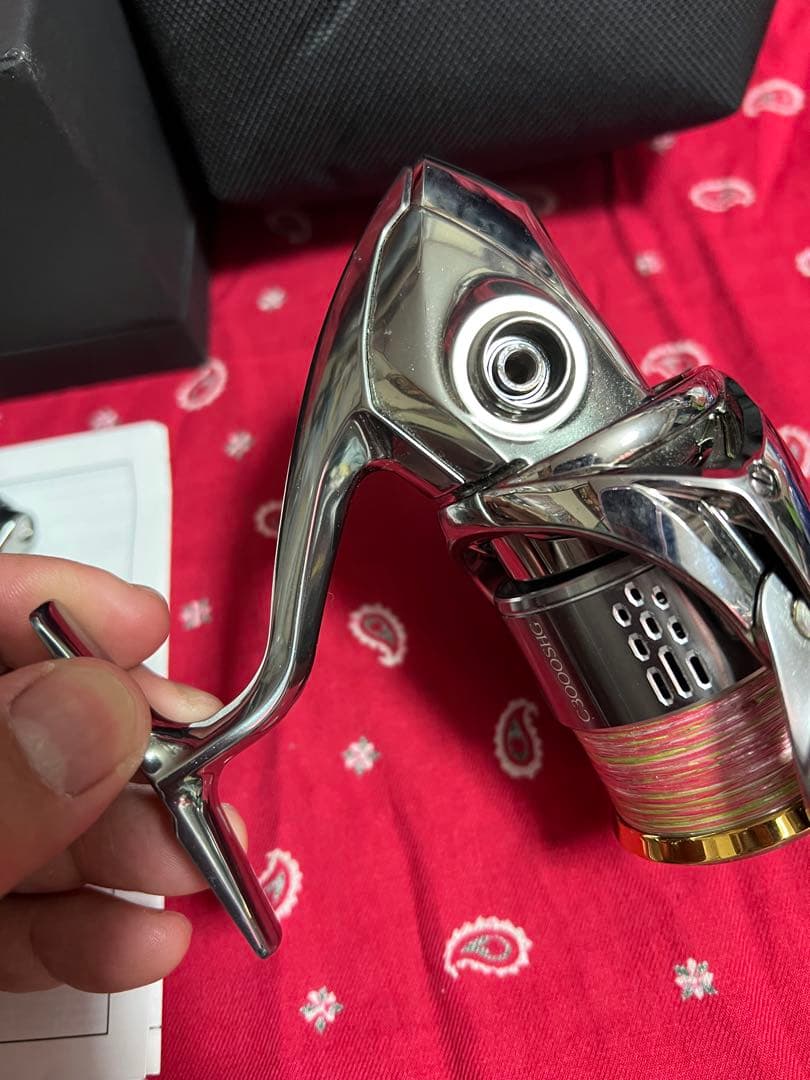 シマノ　SHIMANO スピニングリール　18 ステラ C3000SDHHG