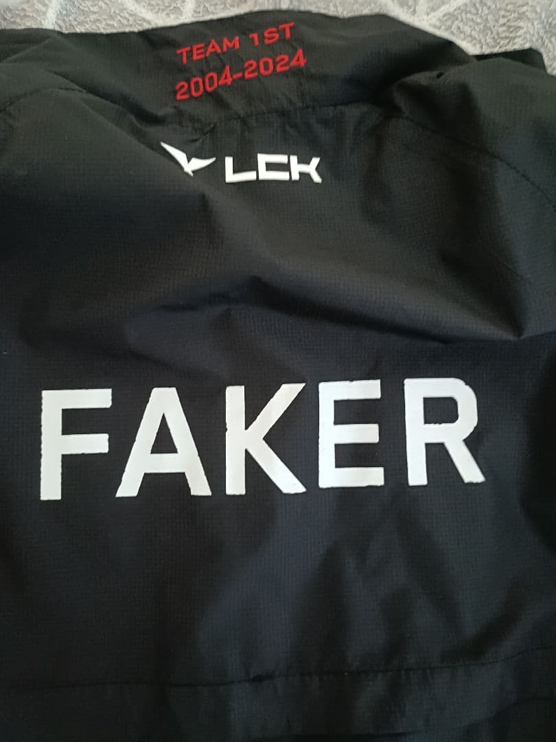 T1 2024 ユニフォーム ジャケット FAKER 2XL ウィンドブレーカー