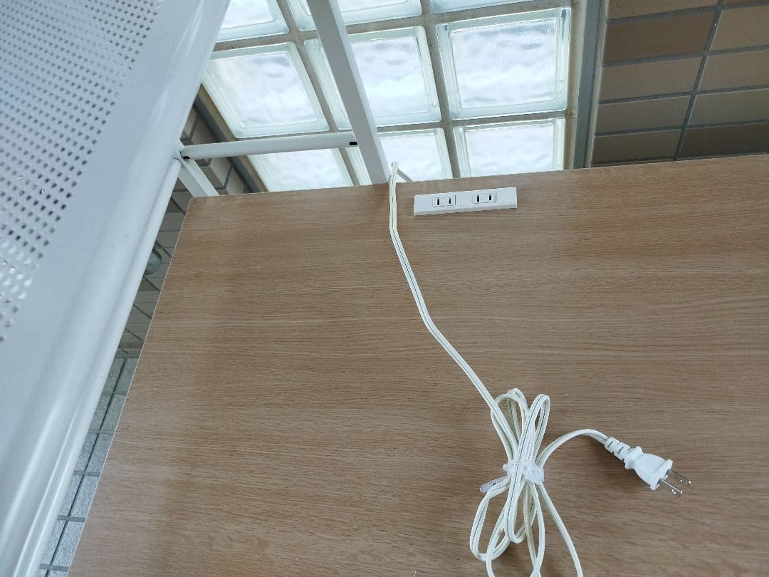 【うさたん】ラック付一体型デスク＆ニトリ オフィスチェアの2点セット