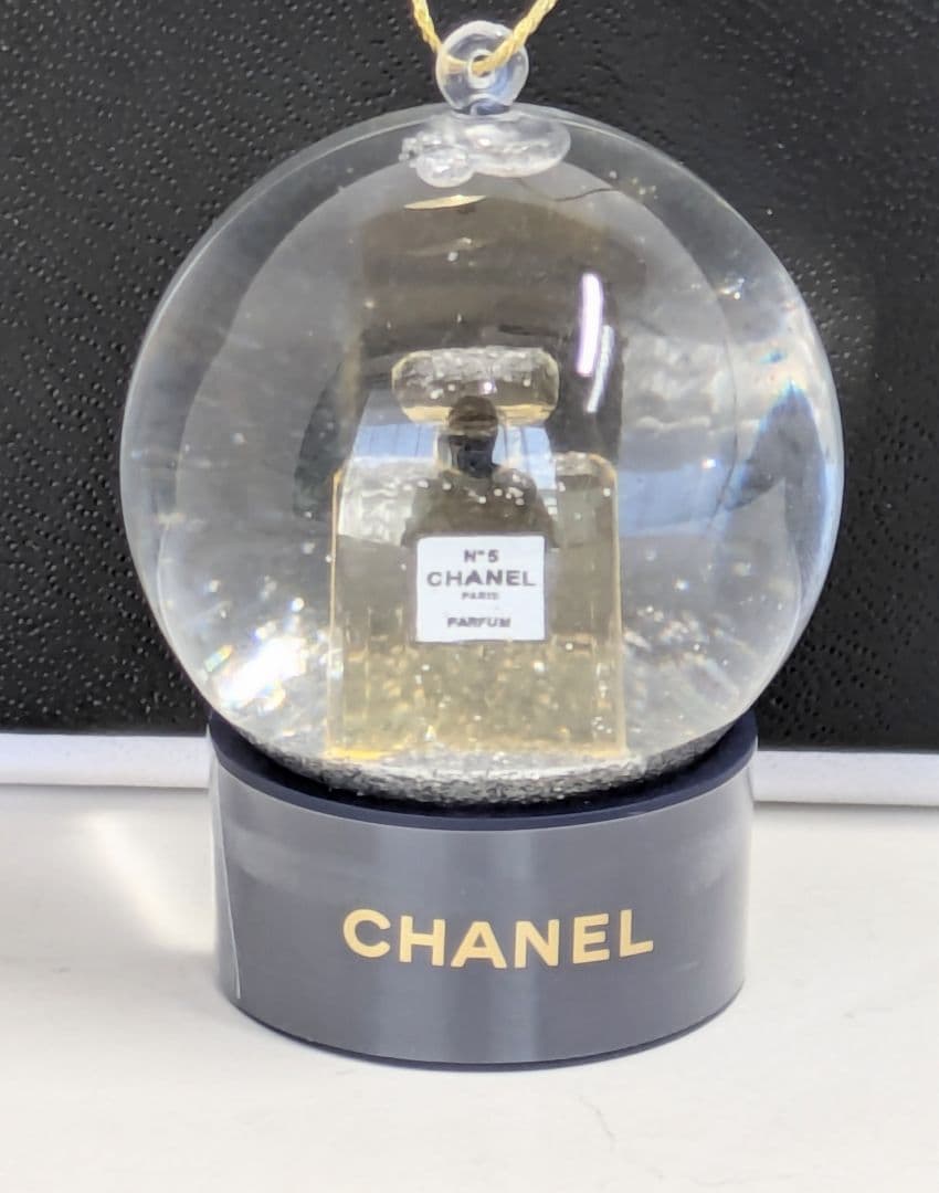 CHANELシャネル　【美品】 No.5 スノードーム