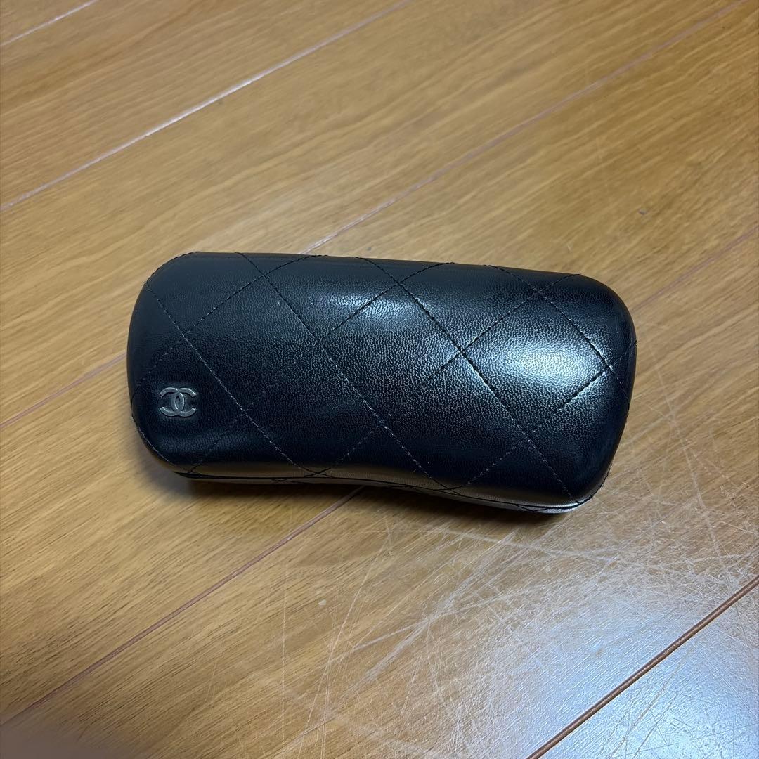 CHANEL ラージフレーム サングラス