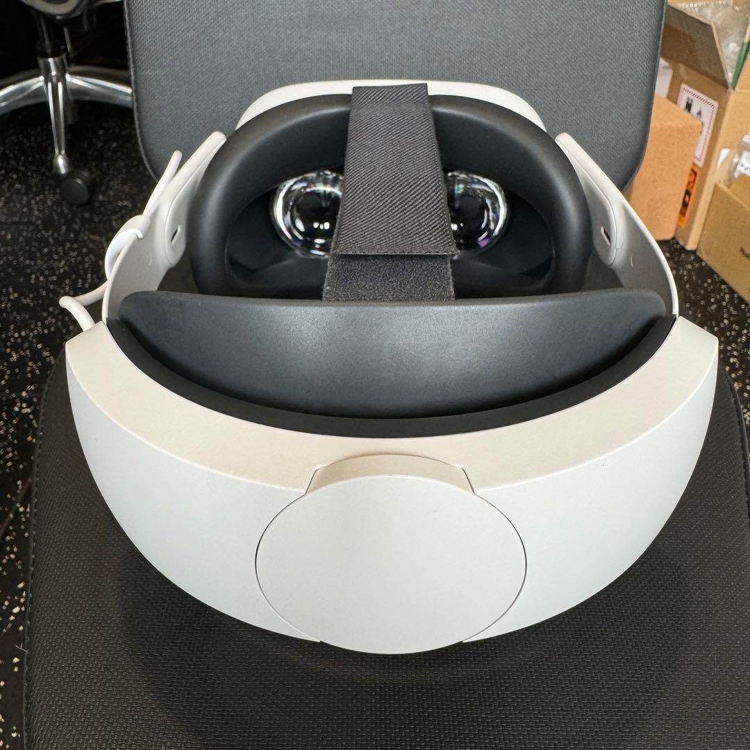 その他  Quest 2 128GB VR + Elite Strap Case