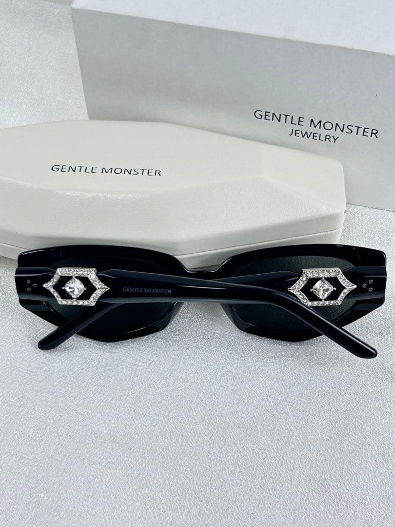 小物 GENTLE MONSTER Ruvy Van-01