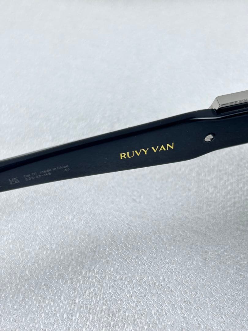 小物 GENTLE MONSTER Ruvy Van-01