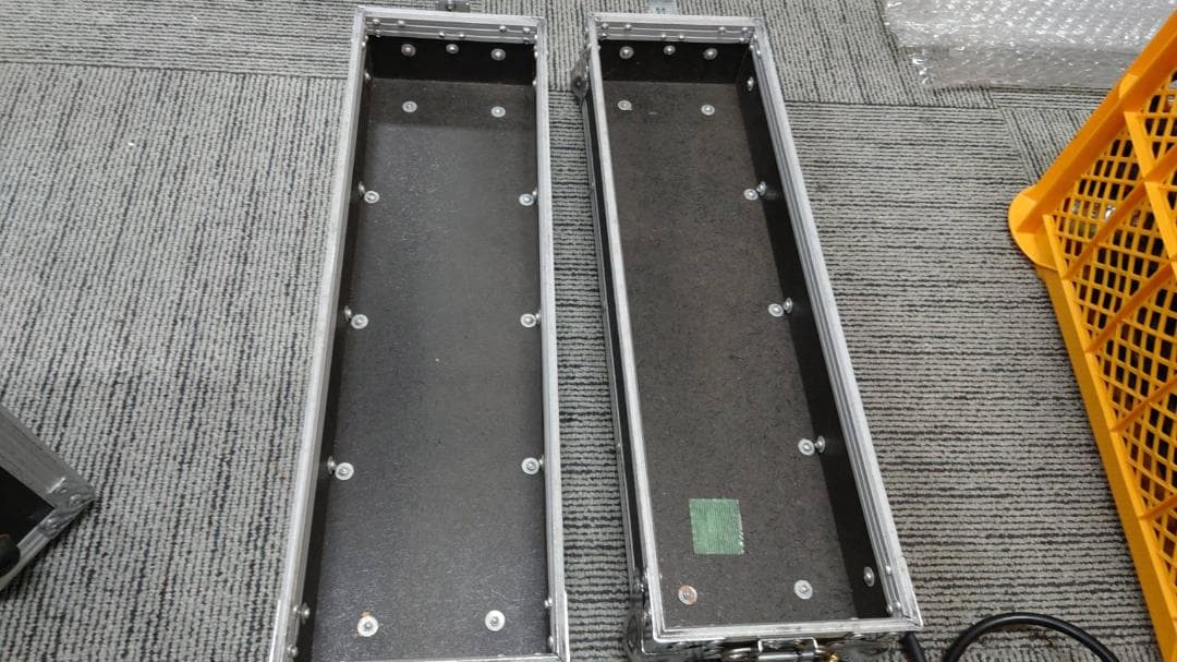 AMPEG SVT-400TH ベースアンプヘッド　3Uラックケース付き
