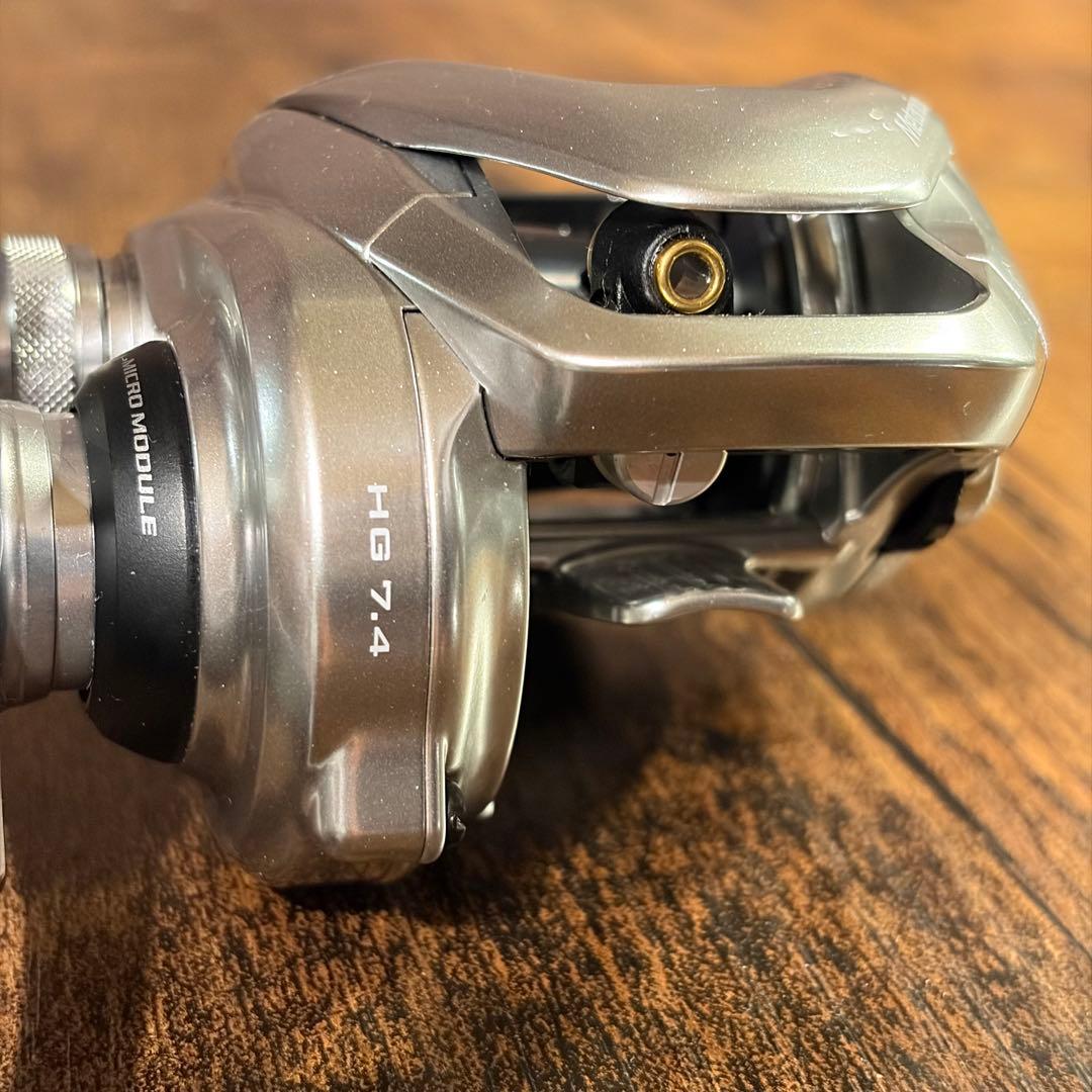 【美品】シマノ　メタニウムHG 7.4 MGL 右ハンドル