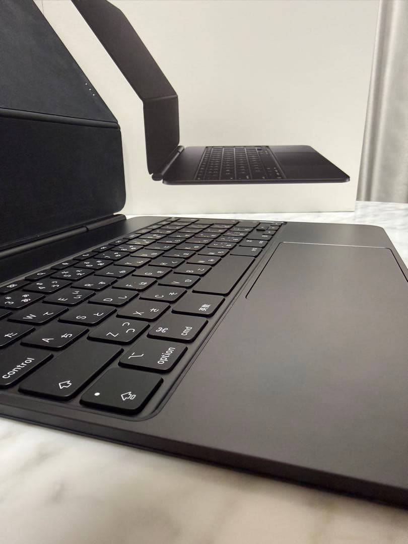 iPad Pro13インチ M4 本体 +Magic Keyboard