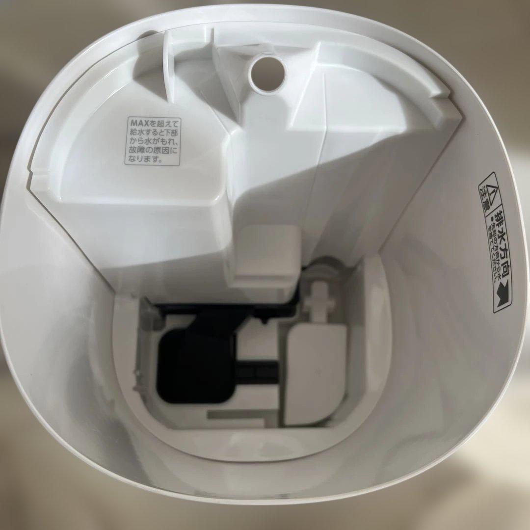 えりたま⚠︎ アイリスオーヤマ　AHM-HU55A-W 加湿器