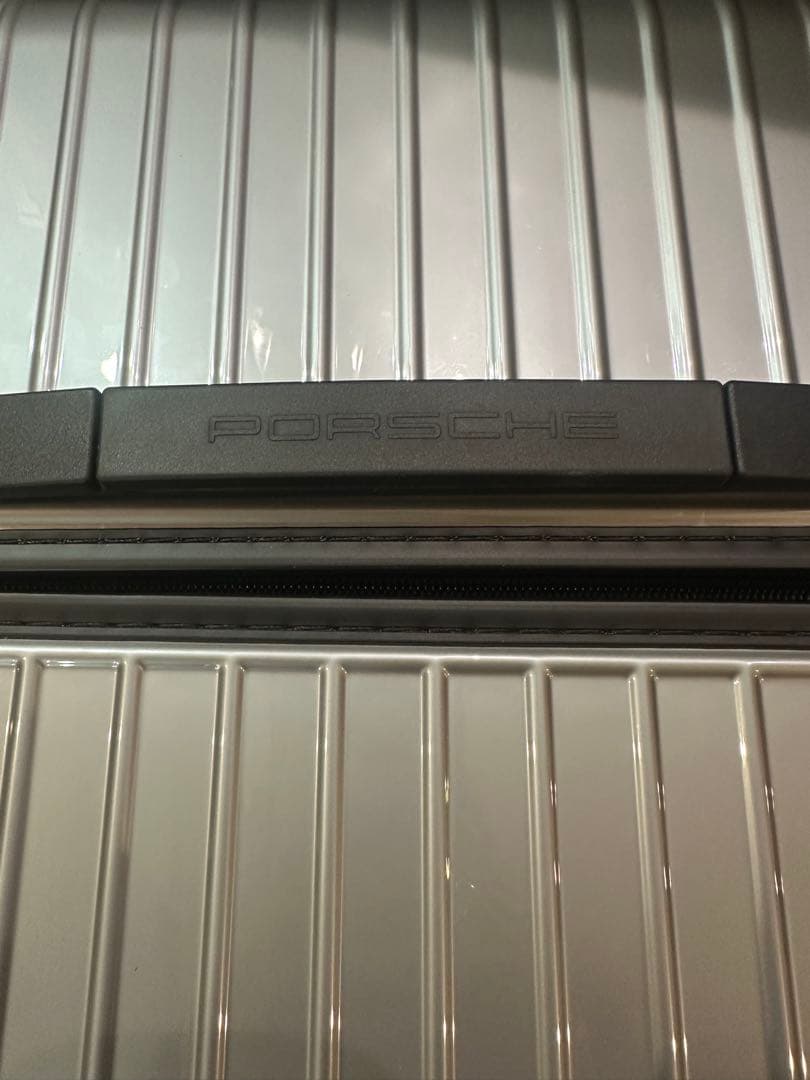 Yyさま専用　PORSCHE　RIMOWA　スーツケース　４輪　シルバー　７４Ｌ