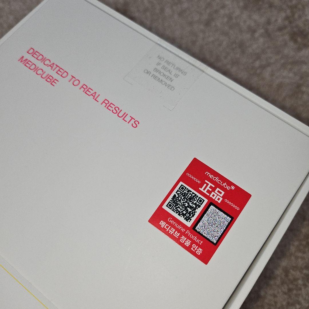 新品 入手困難 medicube ブースタープロ　美顔器　エンジェルエディション