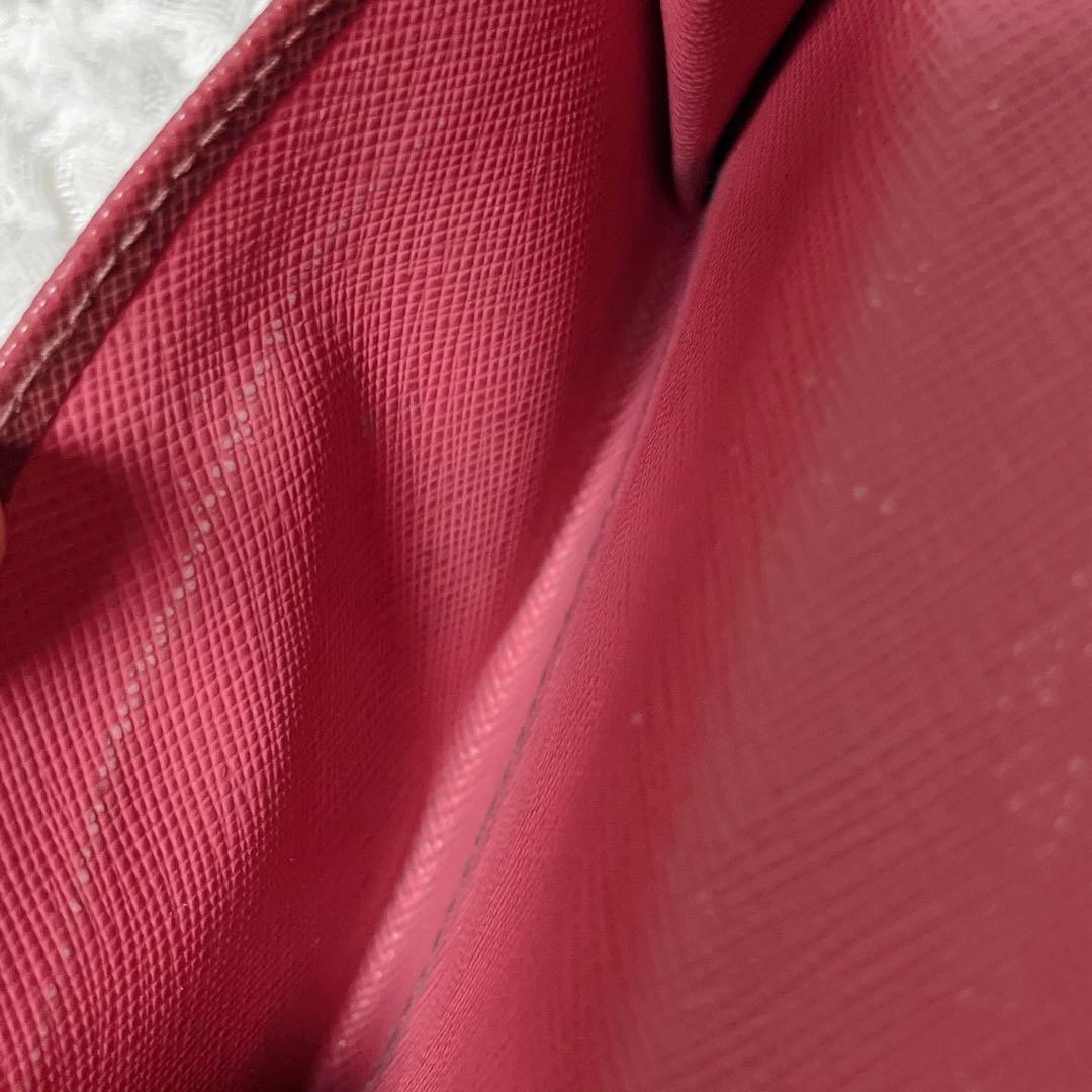 PRADA ブラック 二つ折り財布　ゴールド　ピンク　バイカラー　コンパクト