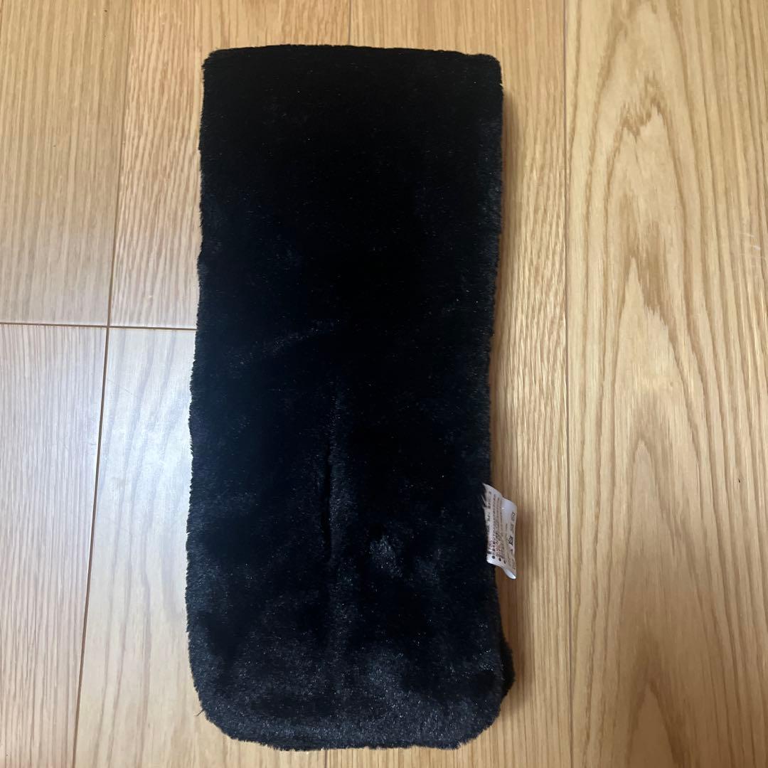 ディズニーストア　＊　ミッキー　マフラー、手袋セット