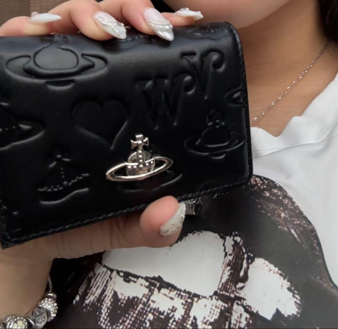 Vivienne Westwood 三つ折り財布 黒 オーブロゴ 美品 ♡