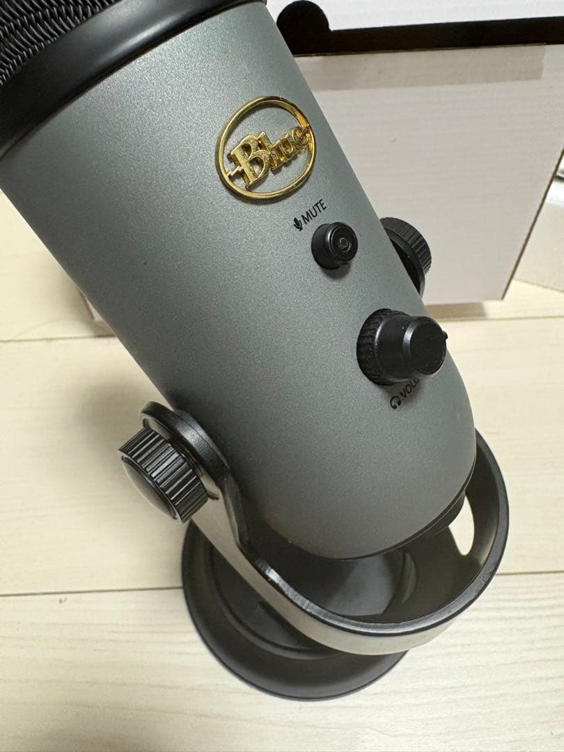 Blue Yeti USBマイク コンデンサーマイク