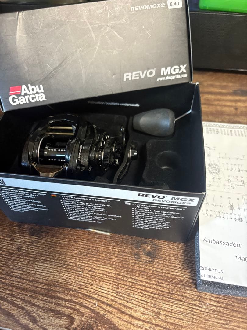日本未販売モデル アブガルシア REVO MGX 2