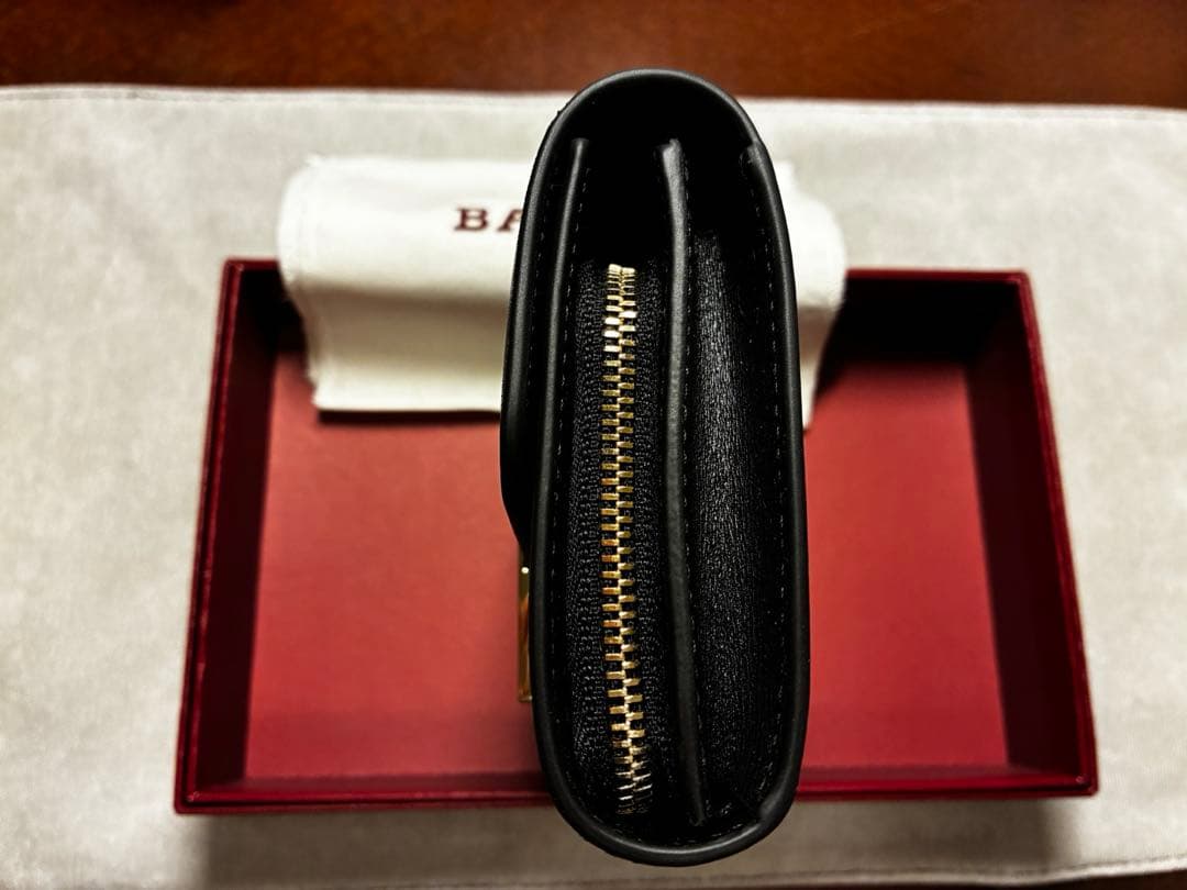 【新品】BALLY バリー EWOODY.O コンパクト財布 付属品箱、保存袋付