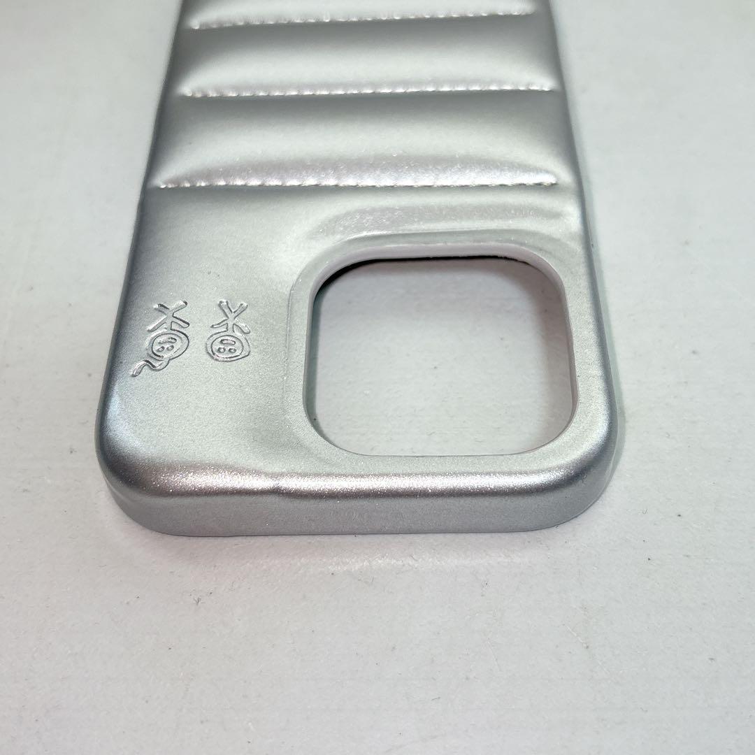 iPhoneアクセサリー Urban The Puffer Case chrome 16Pro