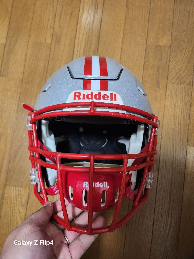 Riddell アメリカンフットボールヘルメット(Brown大学)