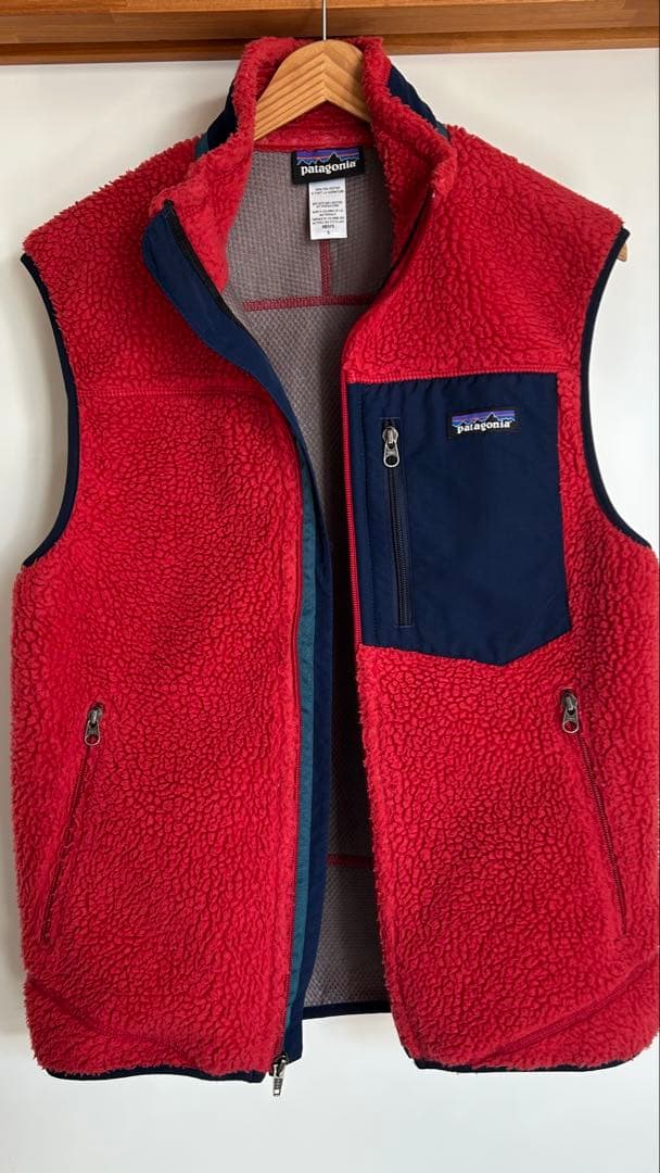 patagonia／ベスト／レッド／クラシックレトロX／Sサイズ