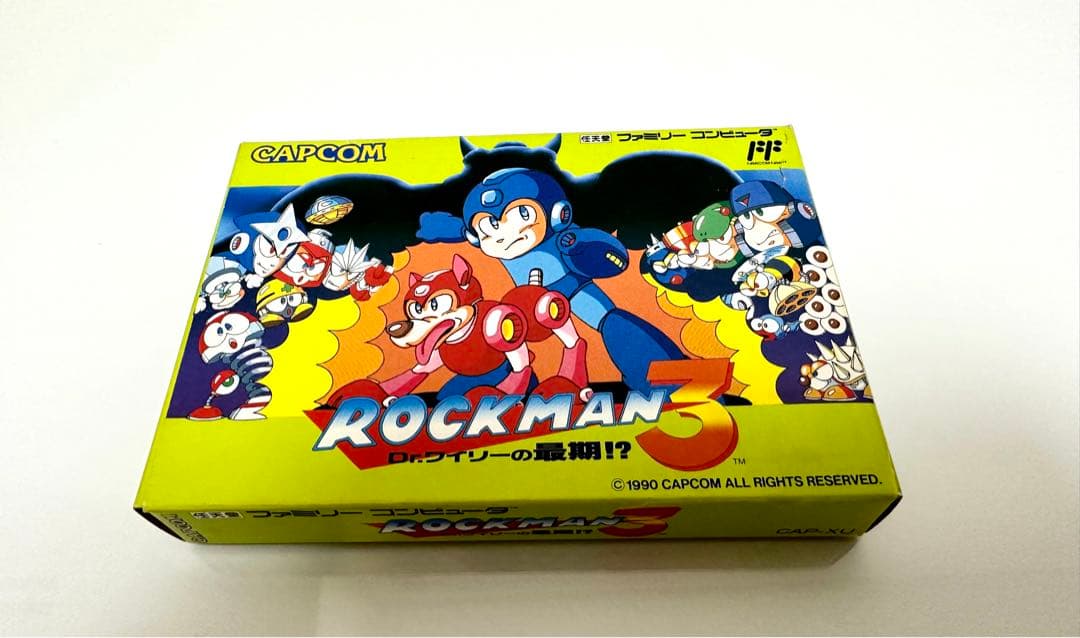 ロックマン3　ファミコンソフト【箱　説明書付き】