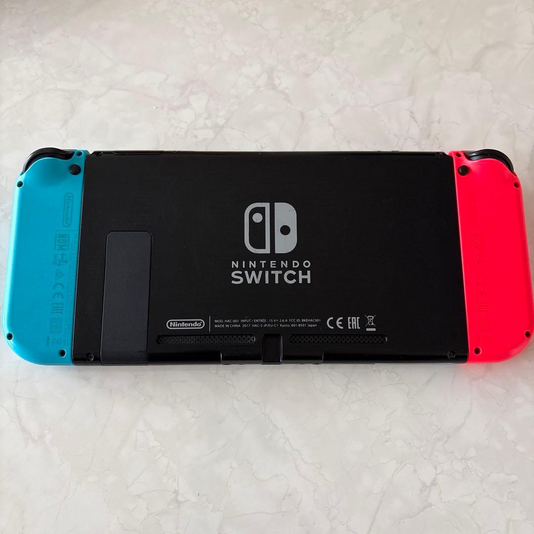 【美品】Nintendo Switch 本体【即発送】