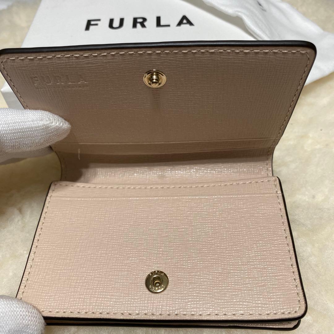 美品　フルラ　Furla　名刺入れ　カード/パスケース　レザー