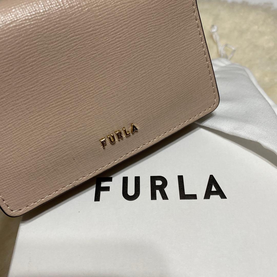 美品　フルラ　Furla　名刺入れ　カード/パスケース　レザー