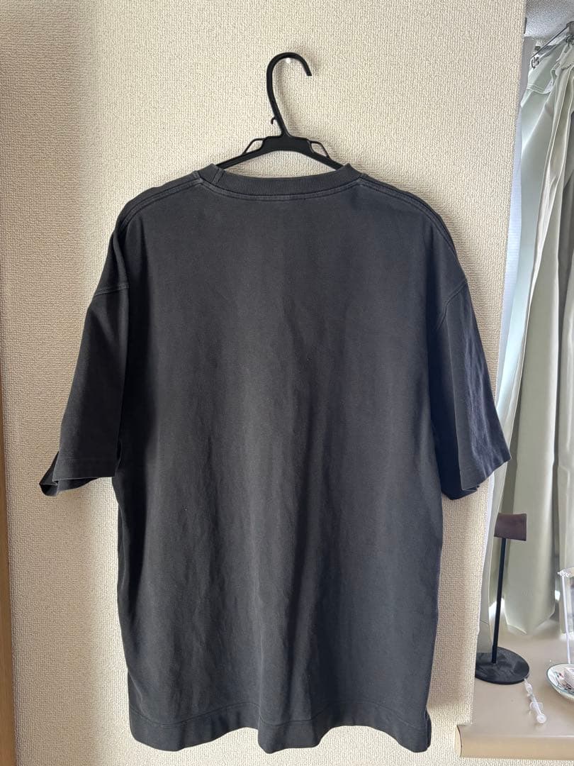 「TT！」Acne Studious ロゴTシャツ -