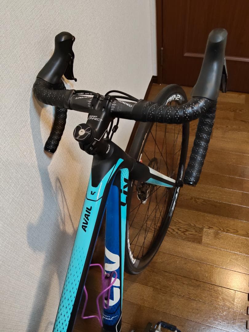 (送料込)AVAIL 女性向けカーボンロードバイク Giant(xxs)