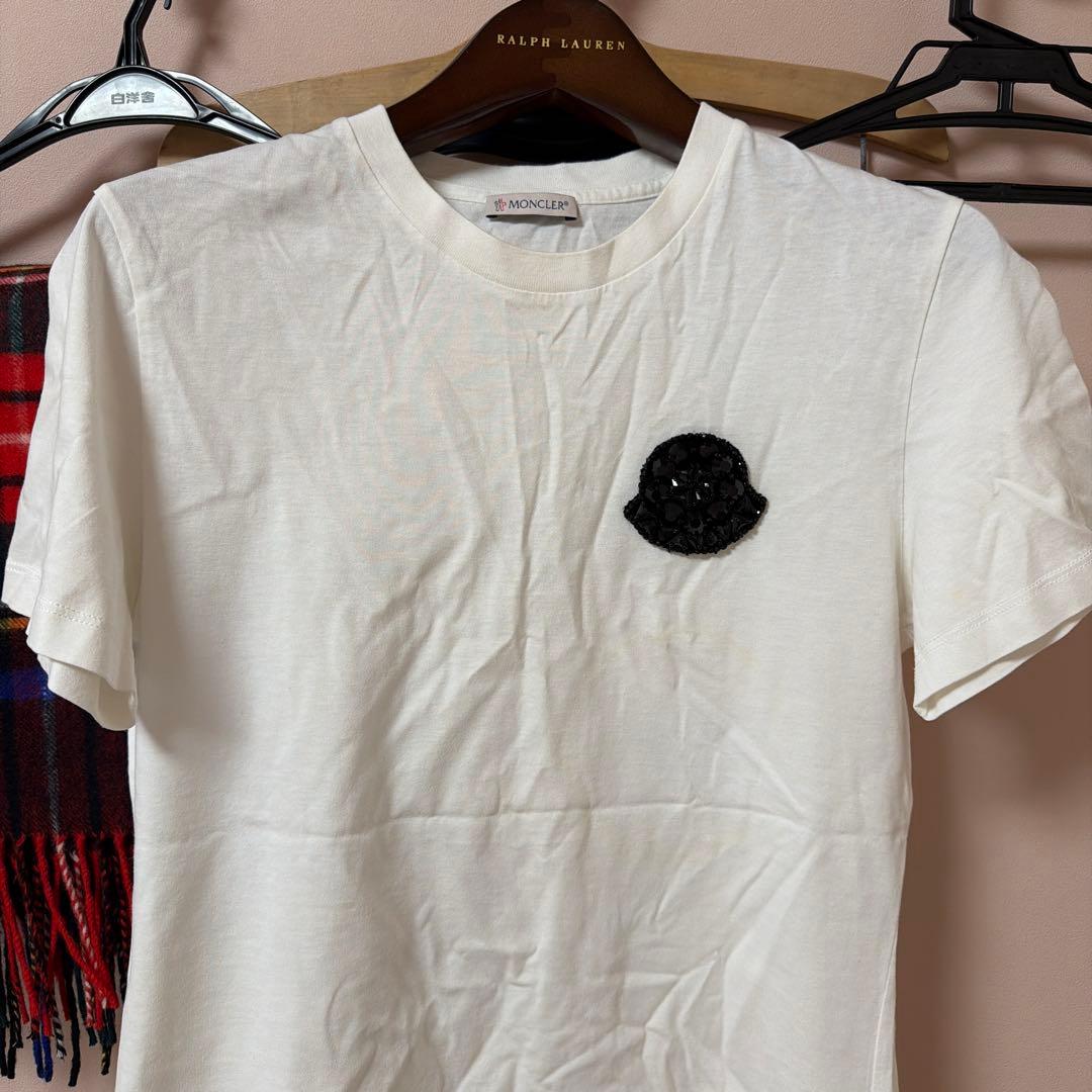MONCLER ホワイト VネックTシャツ